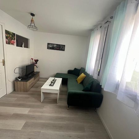 Studio De La Gare Vesoul Buitenkant foto